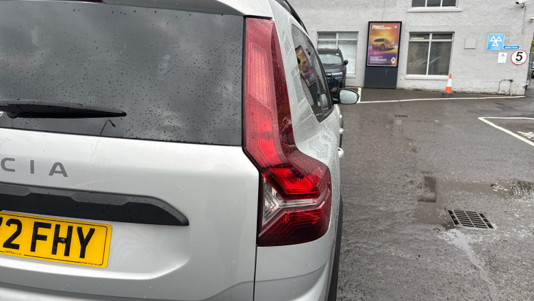 Dacia Jogger 1.0 TCe Extreme SE 5dr Petrol Estate